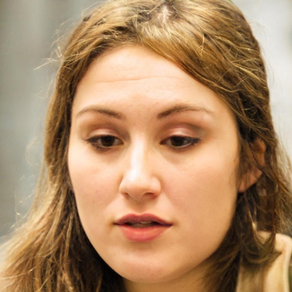 Instructor Maeve O'Sullivan